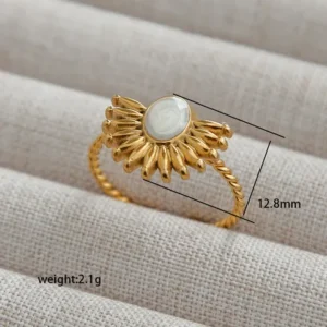 Aurora Pearl Sunbeam Ring