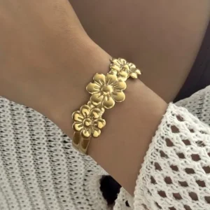 Daisy Flower Bangle
