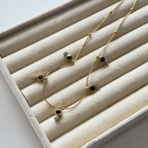 Double stone station chain