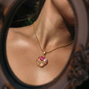 Royal tulip enamel chain